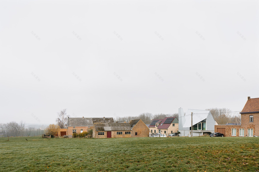 新建筑丨GRAUX & BAEYENS architecten-63