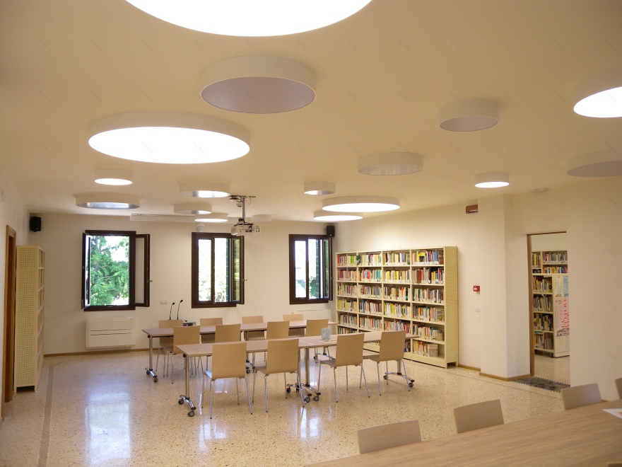 意大利古宅变身现代图书馆-14