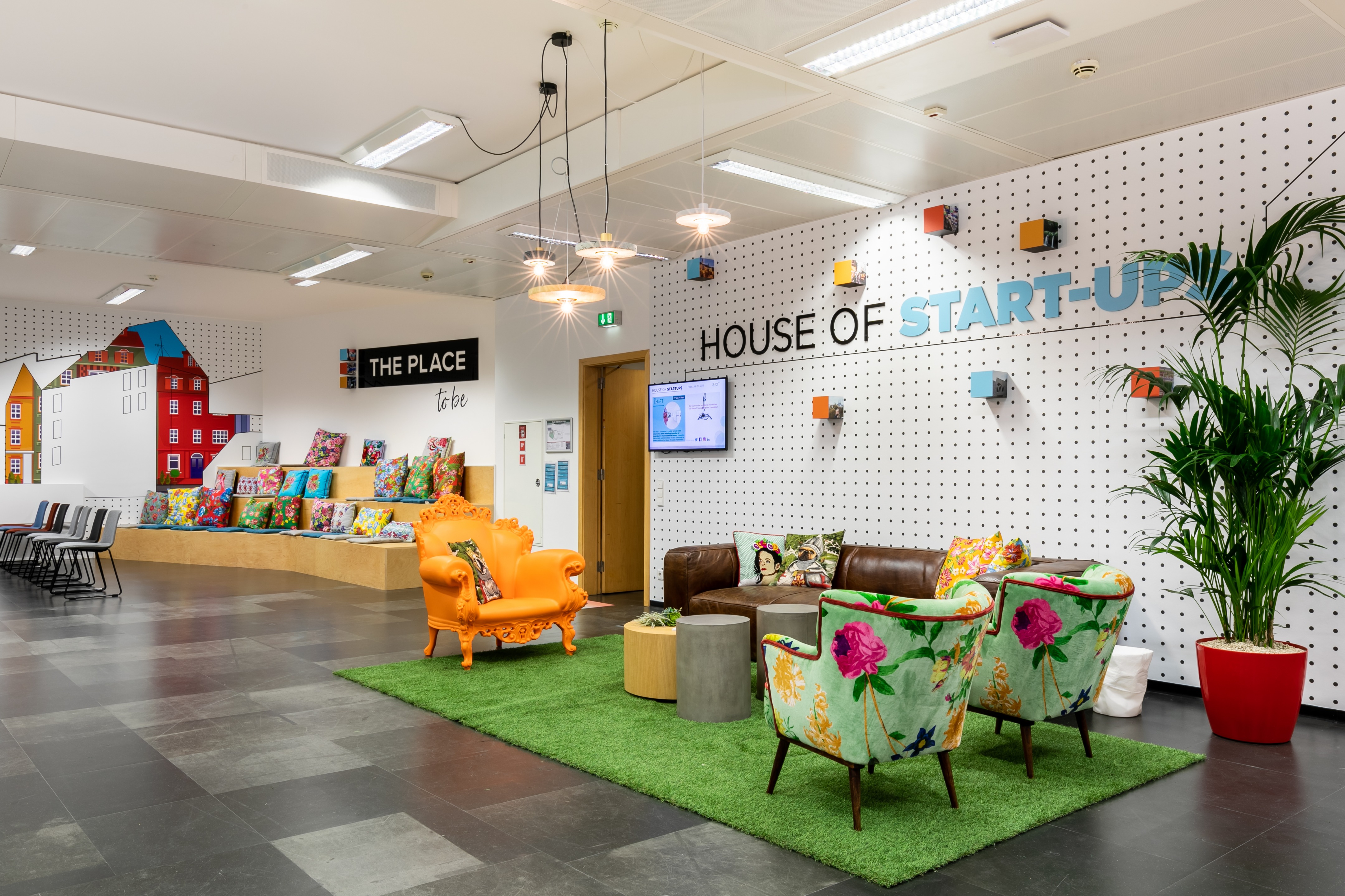 Studio Samuelov丨办公建筑丨House of startups-0