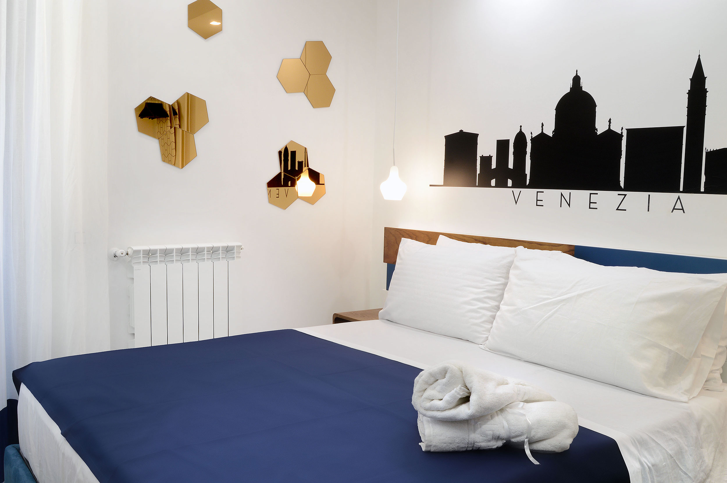 低成本打造独特灵魂的 Naples B&B-5