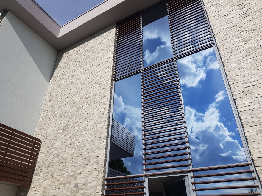 融合拆除与新建的综合性住宅设计-6