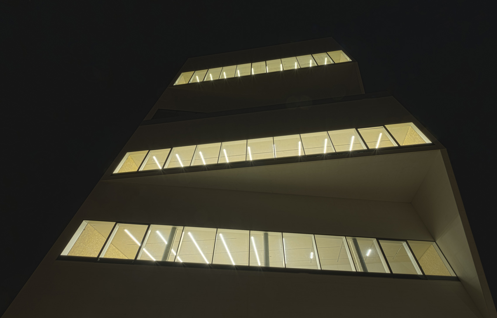 Prada基金会Torre大楼，米兰/为简单的体量赋予显著的空间差异性-89