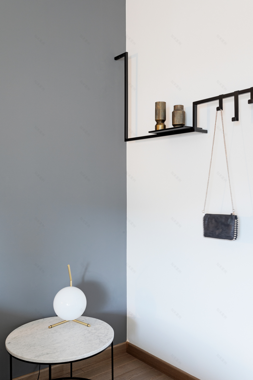 绿意盎然的意式别墅家居设计-44