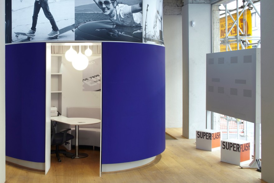 意式银行的炫酷室内设计-13