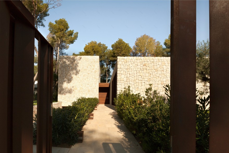 森林中的别墅,开放式空间与私密性的完美结合-30