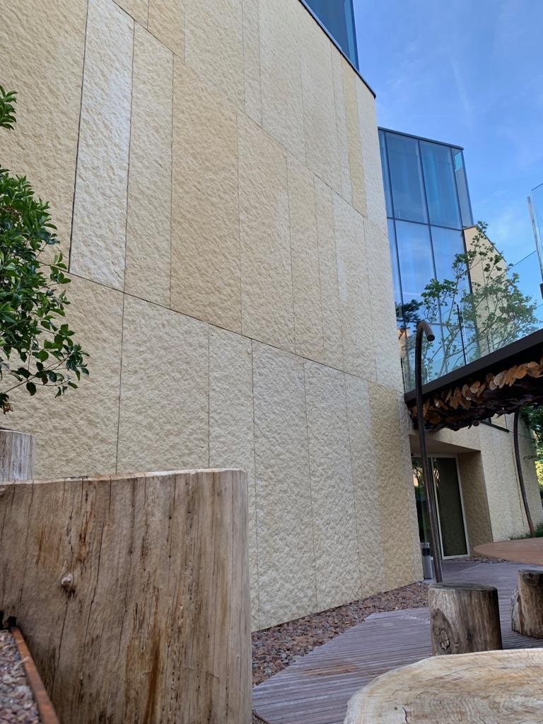 黄石矩阵的超高性能混凝土立面设计-19