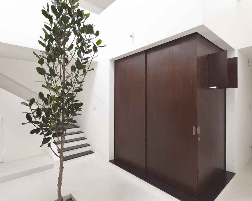 Fabian Tan Architects 的 Ittka House | 双层别墅设计翻转空间概念-12