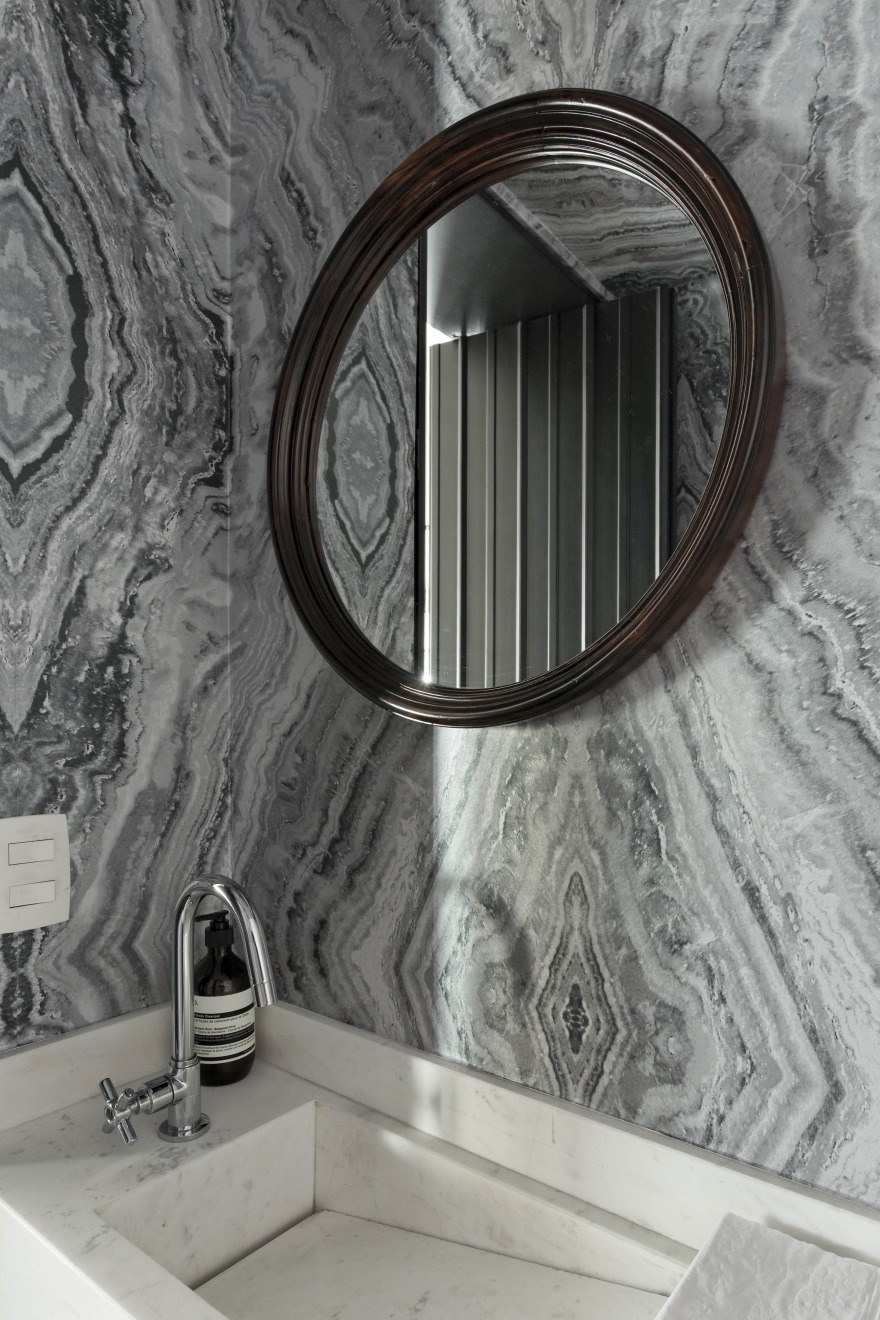 巴西设计公寓 | 工业风木饰面打造男性化魅力空间-40