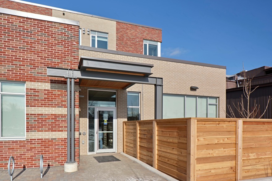 St. Thomas 市民服务枢纽 | 现代与温馨的融合-15