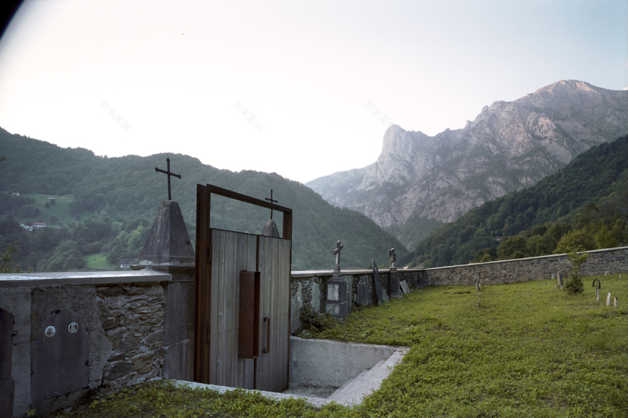 蒂马乌历史公墓的修复·克利尤利斯-4