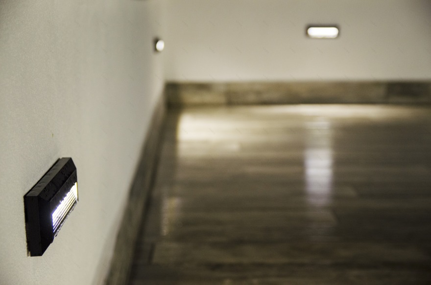 黑白风格公寓的节能环保设计-28