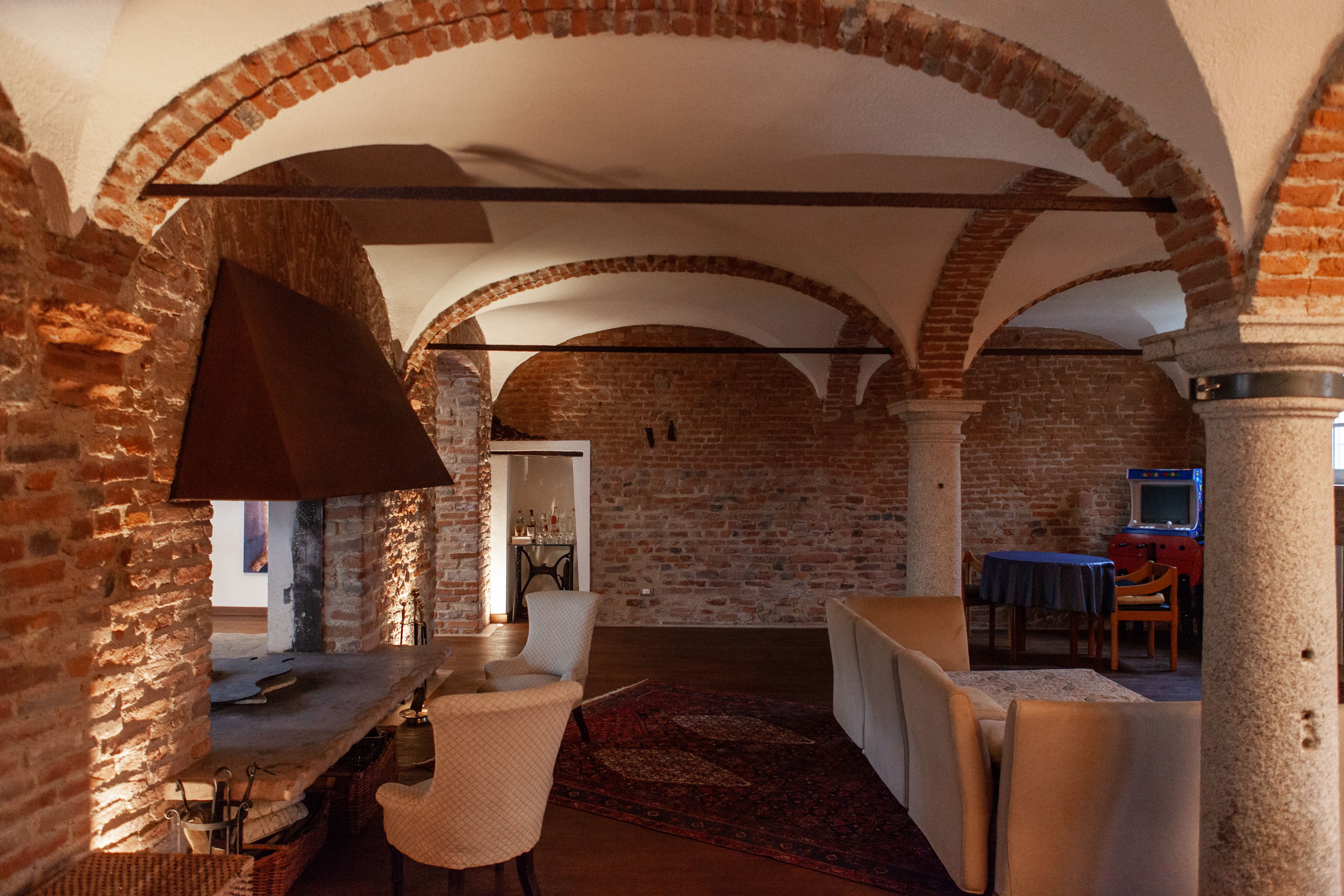 历史与现代共融的城市别墅-9