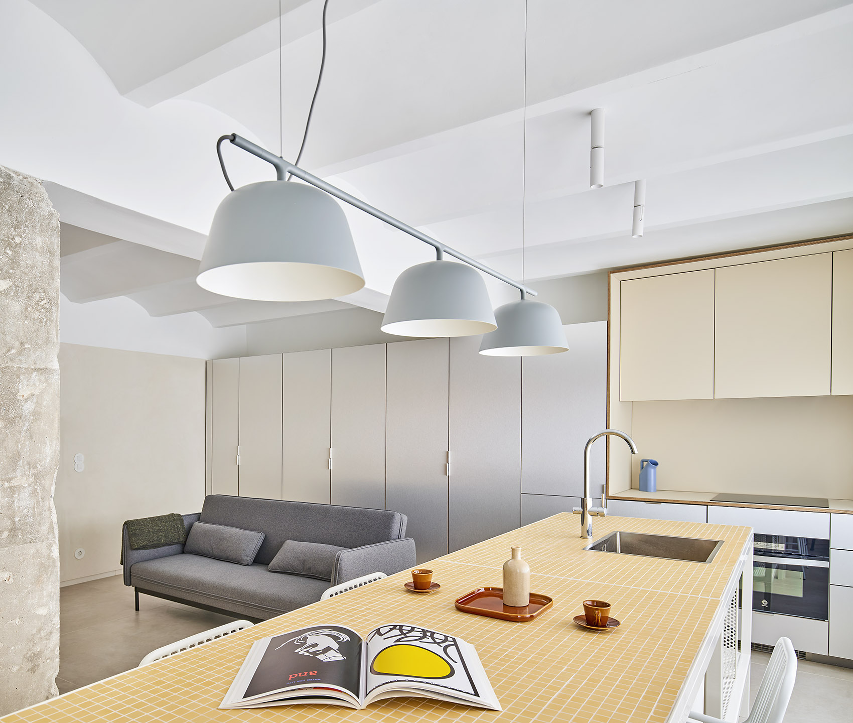 BM32公寓，巴塞罗那/极简设计带来平静心情-7