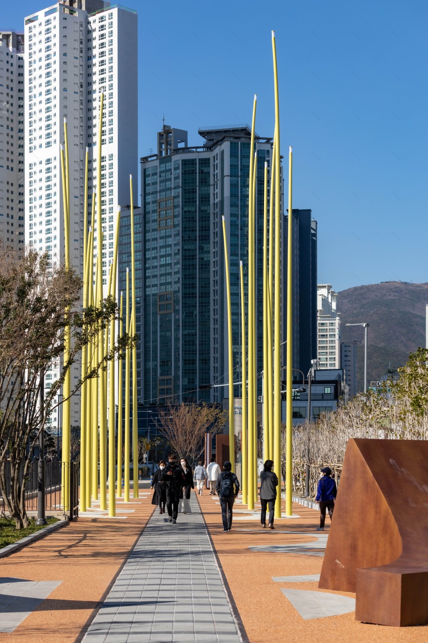 韩国 Blue Line Park 公园丨Migliore + Servetto Architects-1