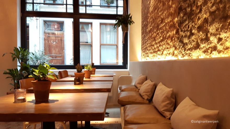 比利时安特卫普十五世纪老屋翻新成豪华度假屋-32