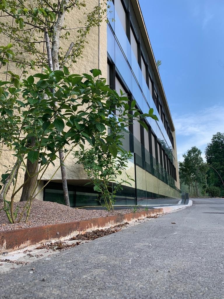 黄石矩阵的超高性能混凝土立面设计-9