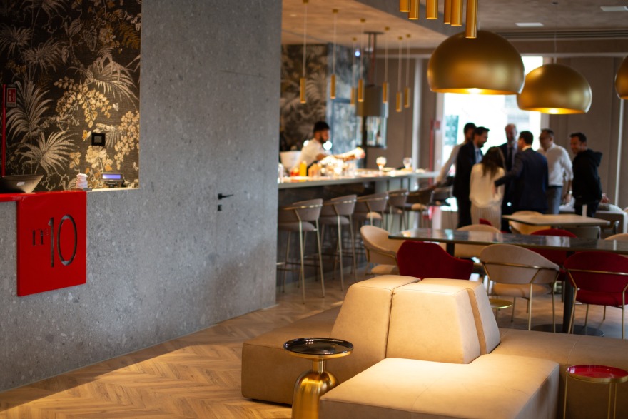 米兰首家 N10 体验餐厅,足球传奇的美食之旅-7