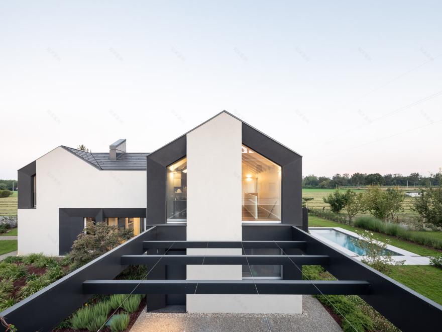 乡间别墅 HHCR,融入自然美景的设计佳作-1