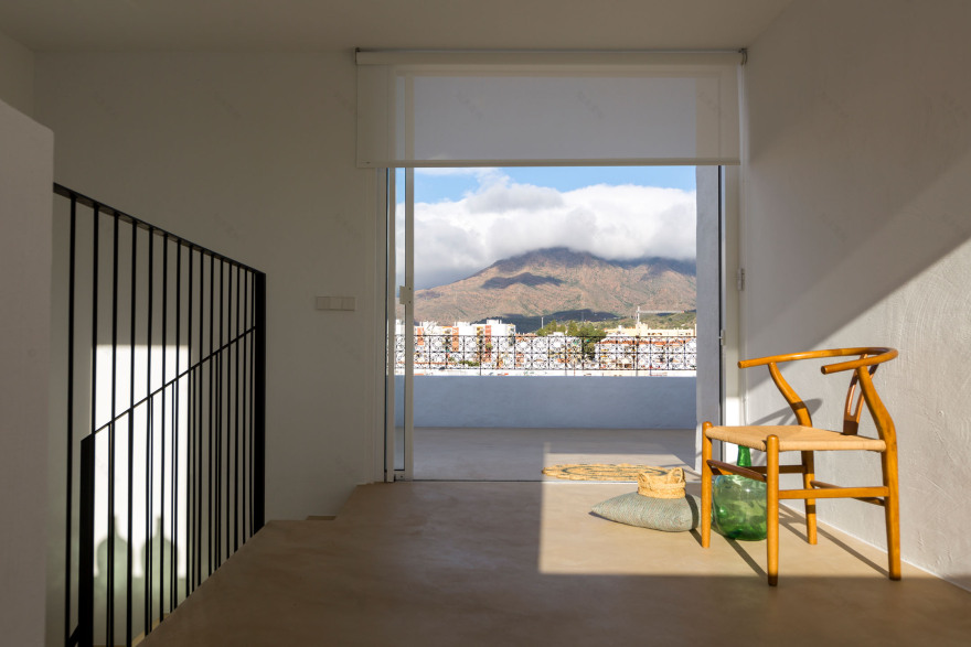 传统与当代共融的西班牙别墅设计-4