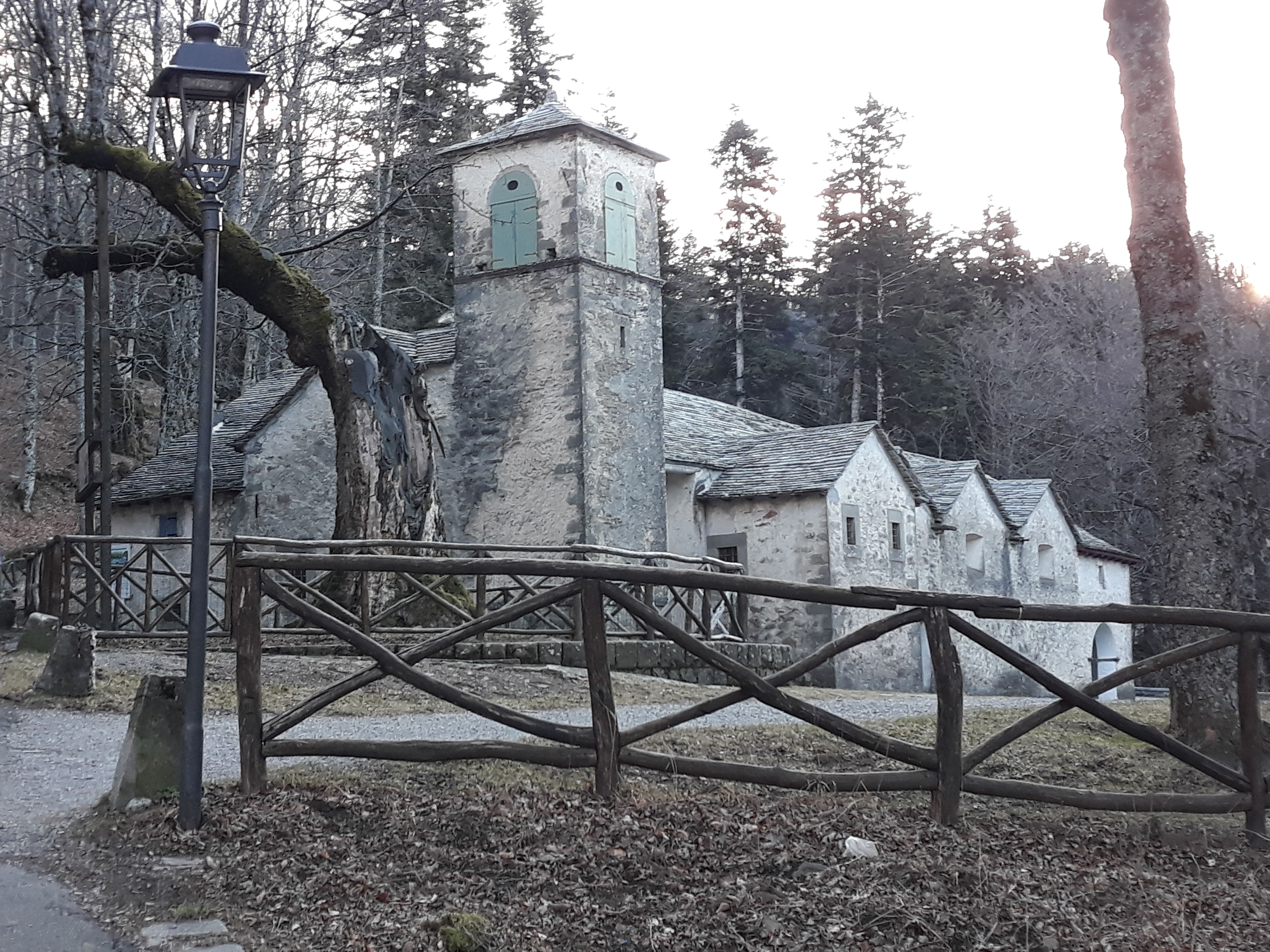 SANTUARIO BEATA VERGINE DELL'ACERO - LIZZANO IN BELVEDERE (BO)-2