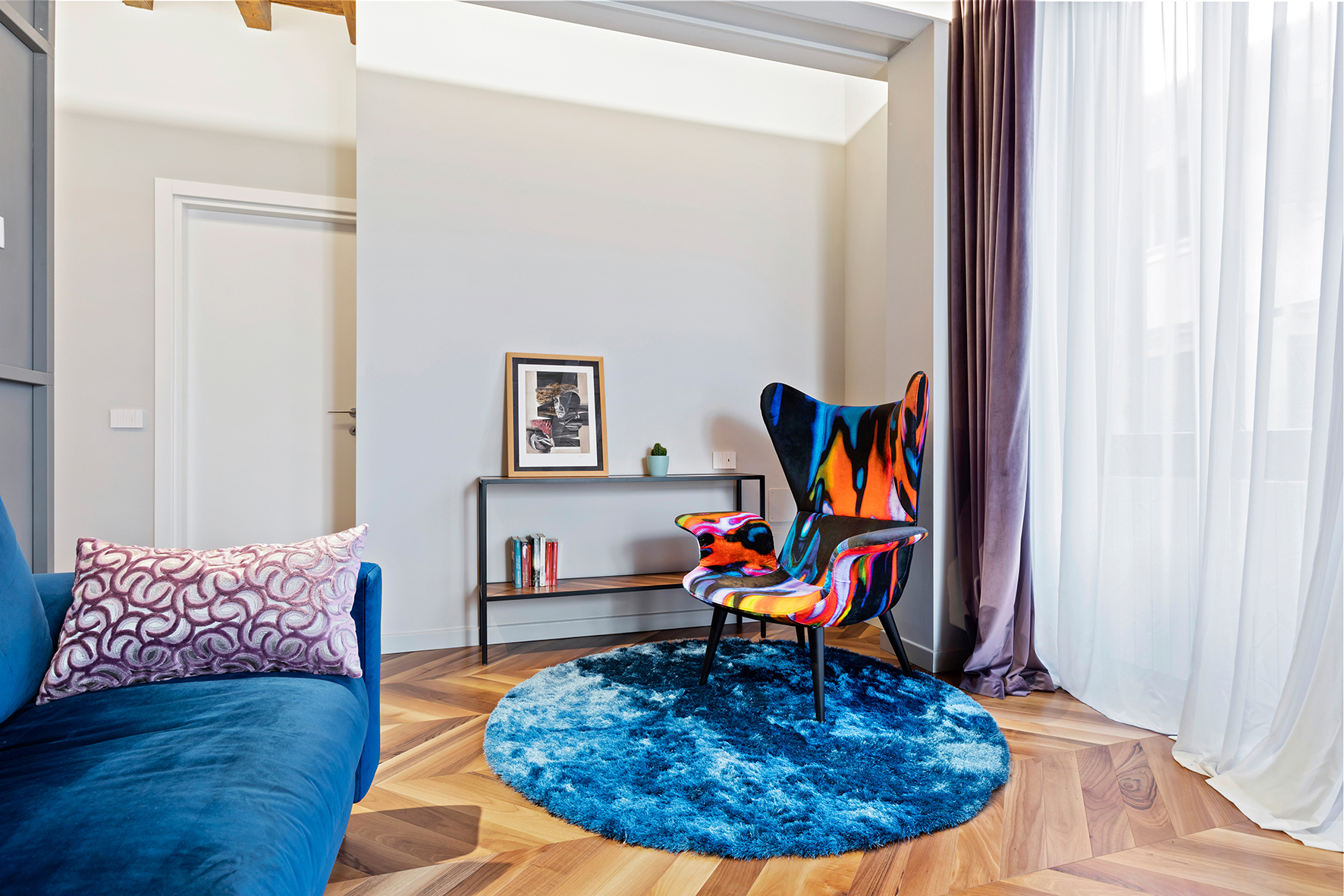 文艺复兴时期历史建筑中的独特现代公寓-2