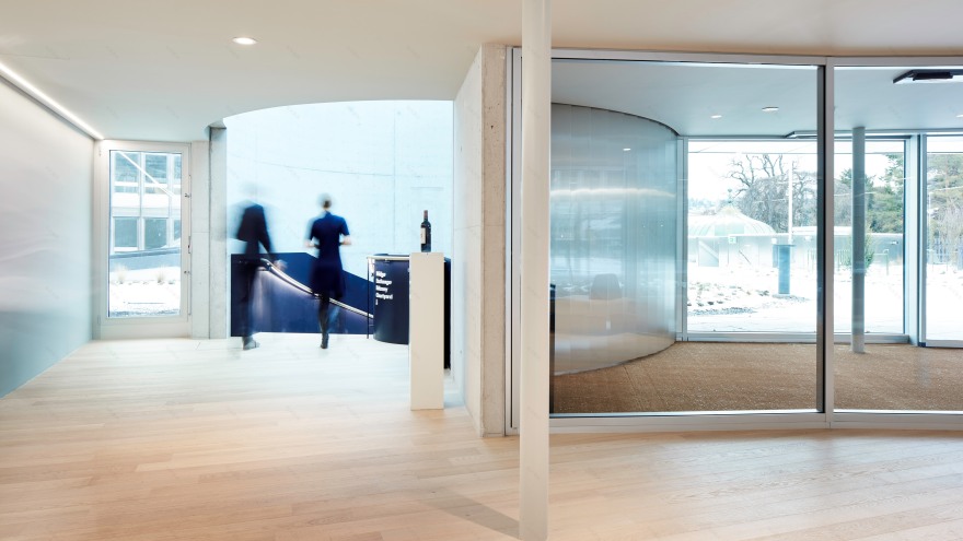 EF Zurich Office | 瑞士金融中心的教育先驱-5