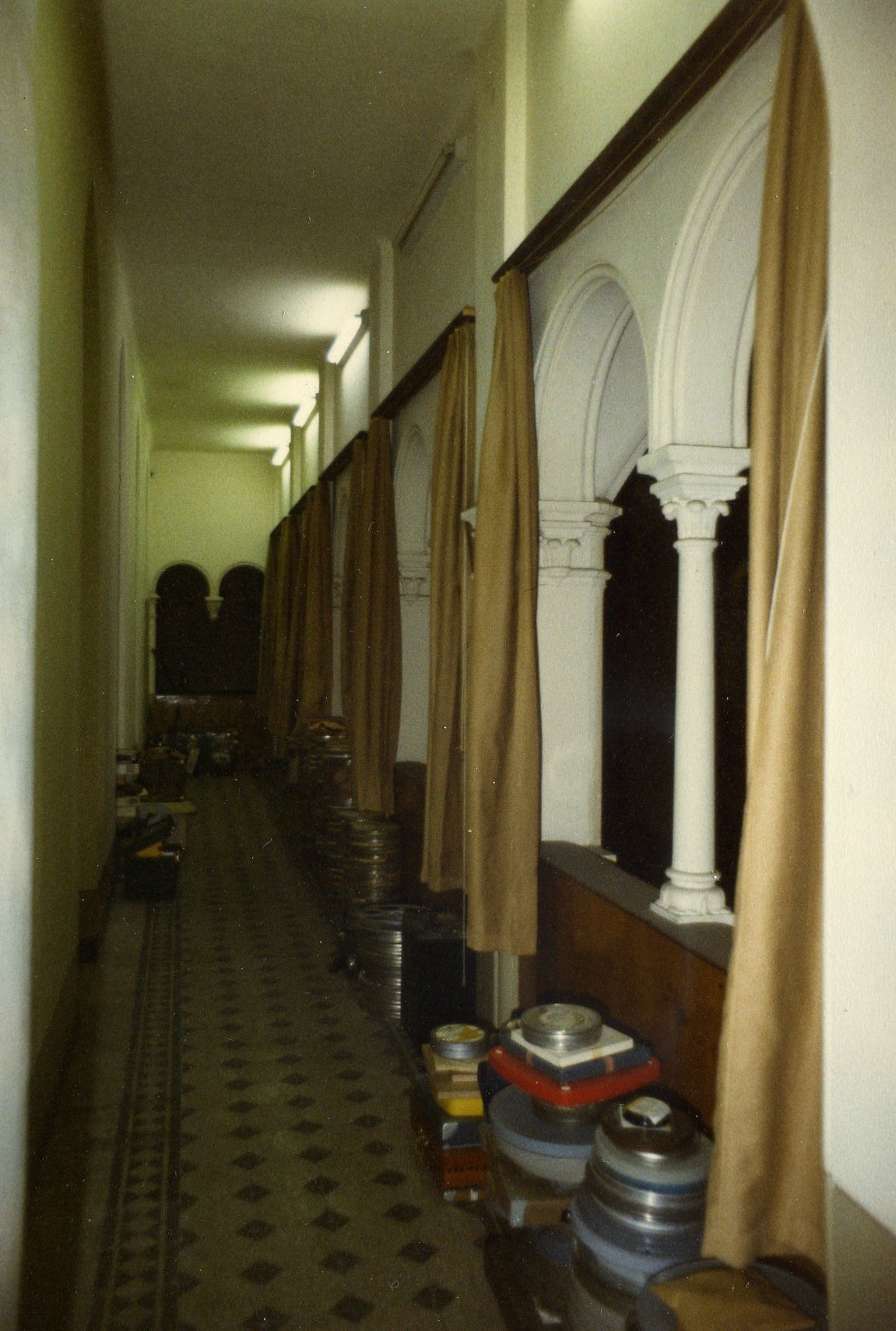 梵蒂冈电影图书馆-1