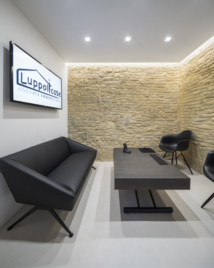 重现中世纪风华的意大利办公空间丨意大利锡耶纳-9