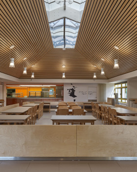 埃斯库菲耶高中餐厅 学校食堂