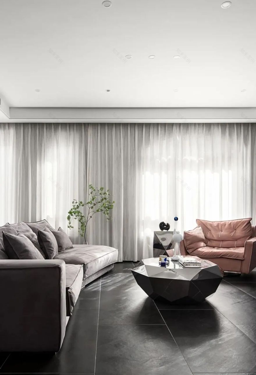 暗调之魅 · 现代简约家居设计新解-11