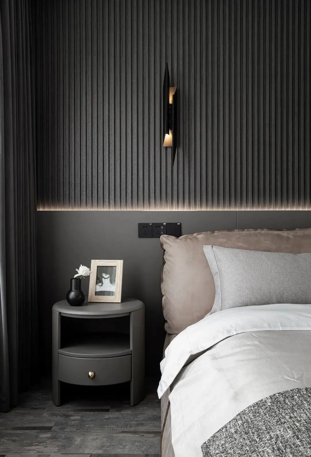 暗调之魅 · 现代简约家居设计新解-29