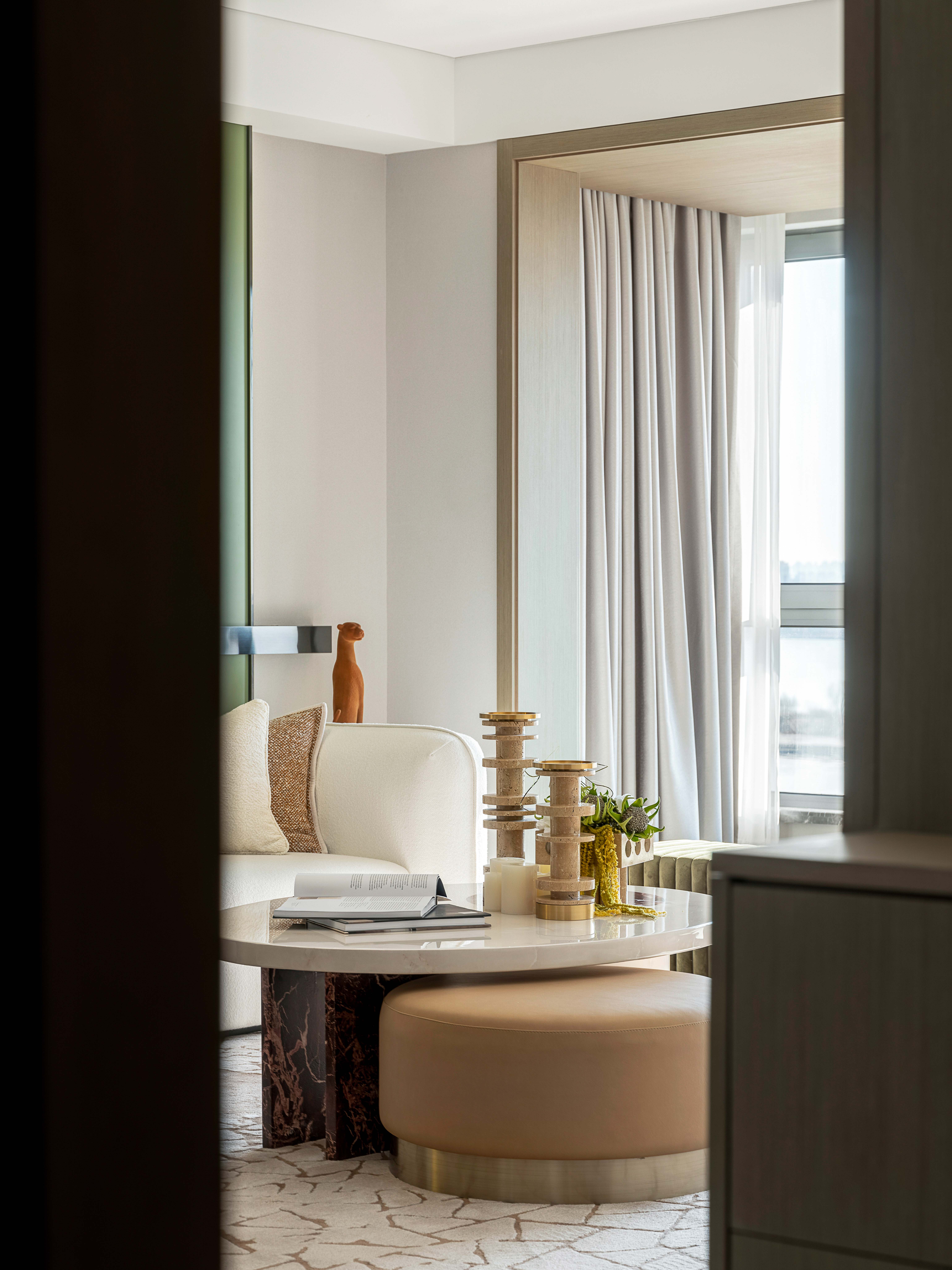 现代简约 135㎡样板间丨中国深圳丨深圳三石 SZSD-32