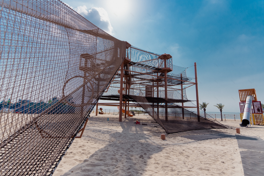 宿迁骆马湖沙滩公园·塔楼穿越亲子乐园丨中国宿迁丨滨州绳网部落游乐设备有限公司-5